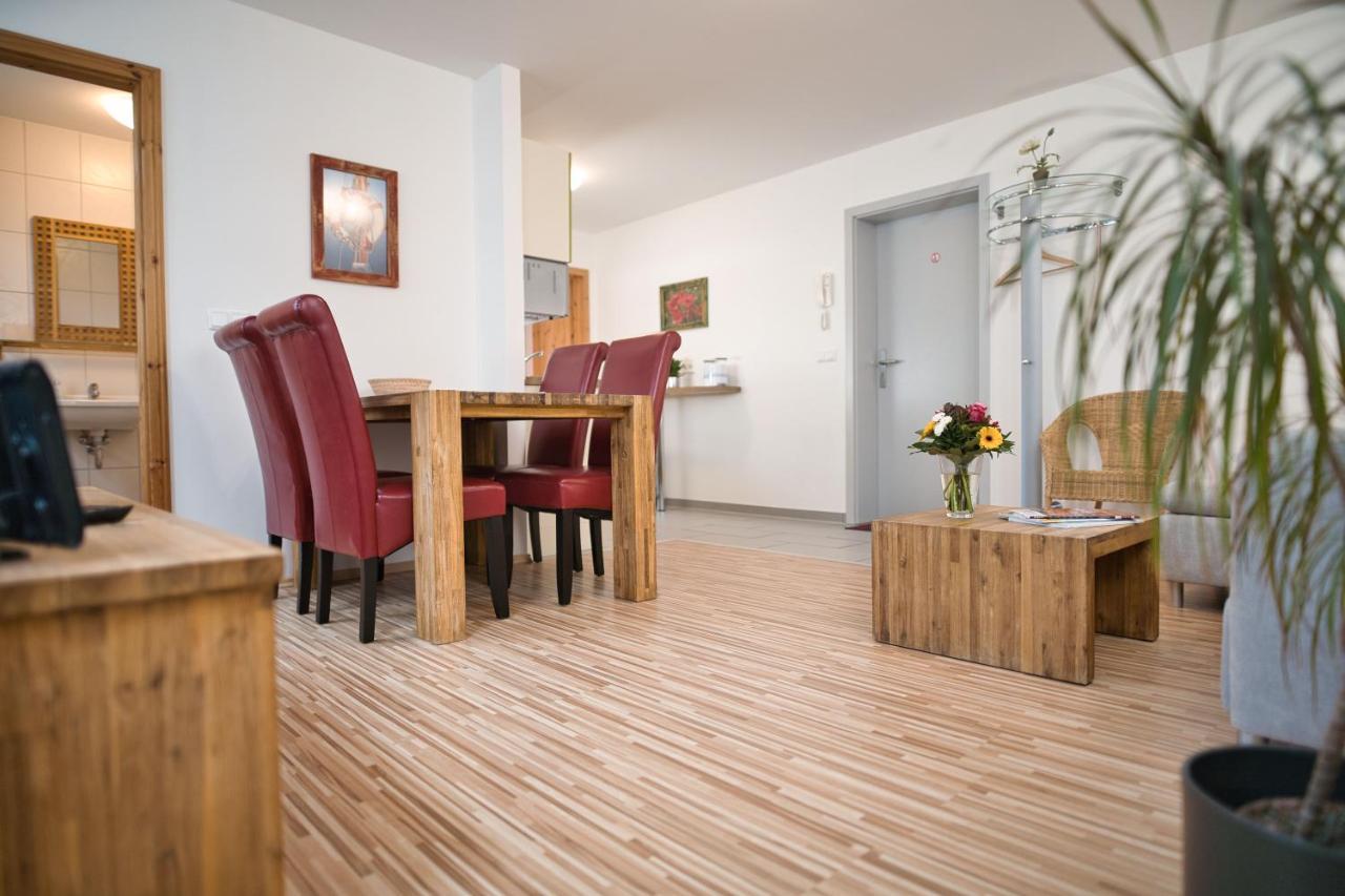 Zum Goldenen Anker Aparthotel Stralsund Exterior photo