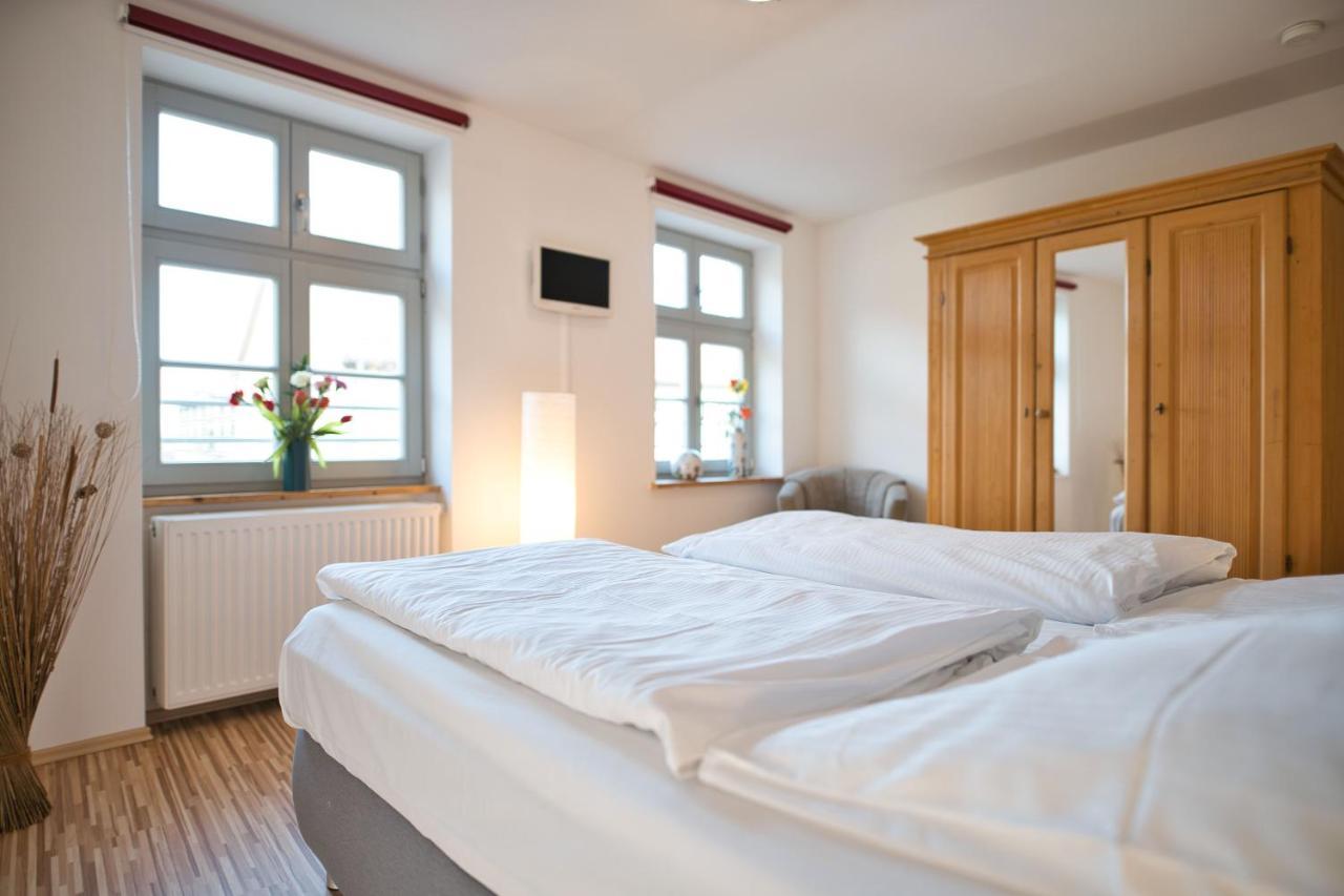 Zum Goldenen Anker Aparthotel Stralsund Exterior photo