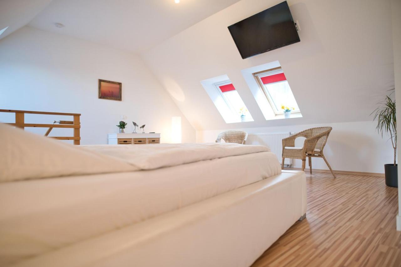 Zum Goldenen Anker Aparthotel Stralsund Exterior photo